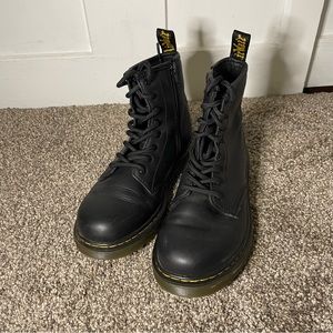 DR. MARTENS Boots